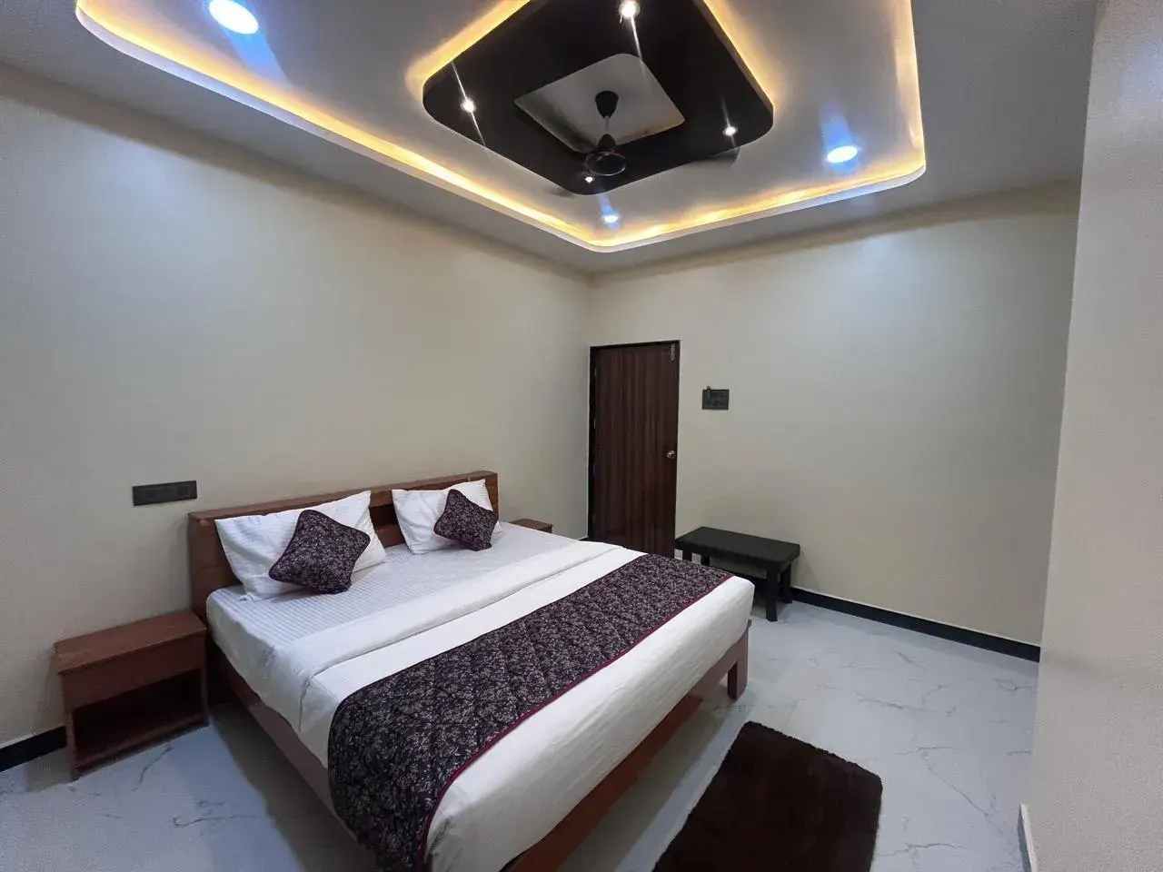 Serenity Lodge, main view