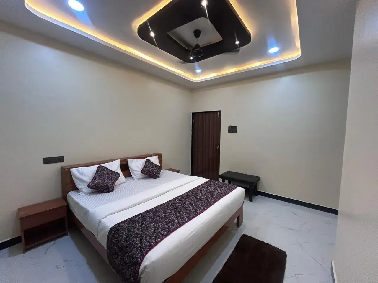 Serenity Lodge, main view