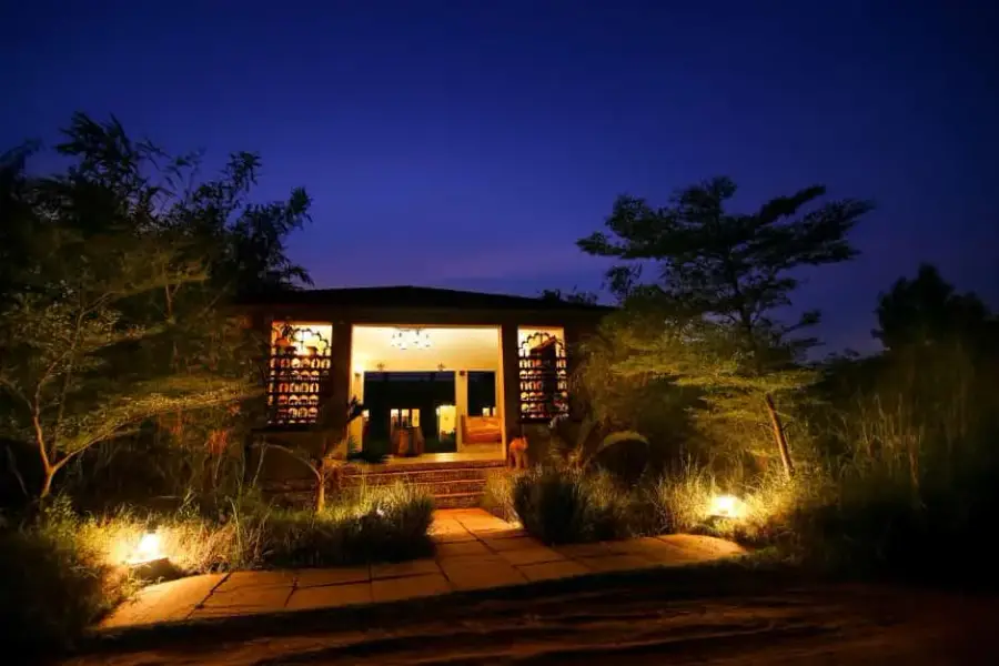 Semi-Luxury stay — cottages, grounds and dining near the Tadoba safari gate (photo 16)