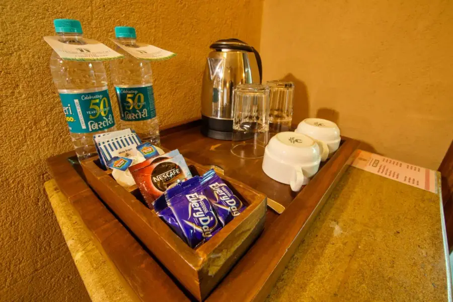 Semi-Luxury stay — cottages, grounds and dining near the Tadoba safari gate (photo 31)