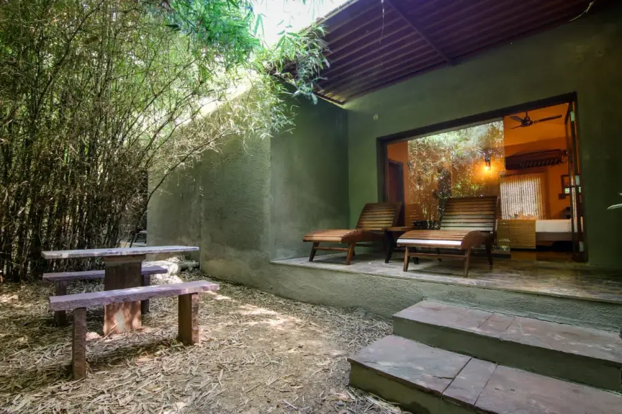 Semi-Luxury stay — cottages, grounds and dining near the Tadoba safari gate (photo 34)
