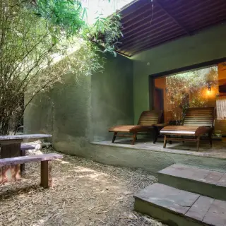 Semi-Luxury stay near Tadoba