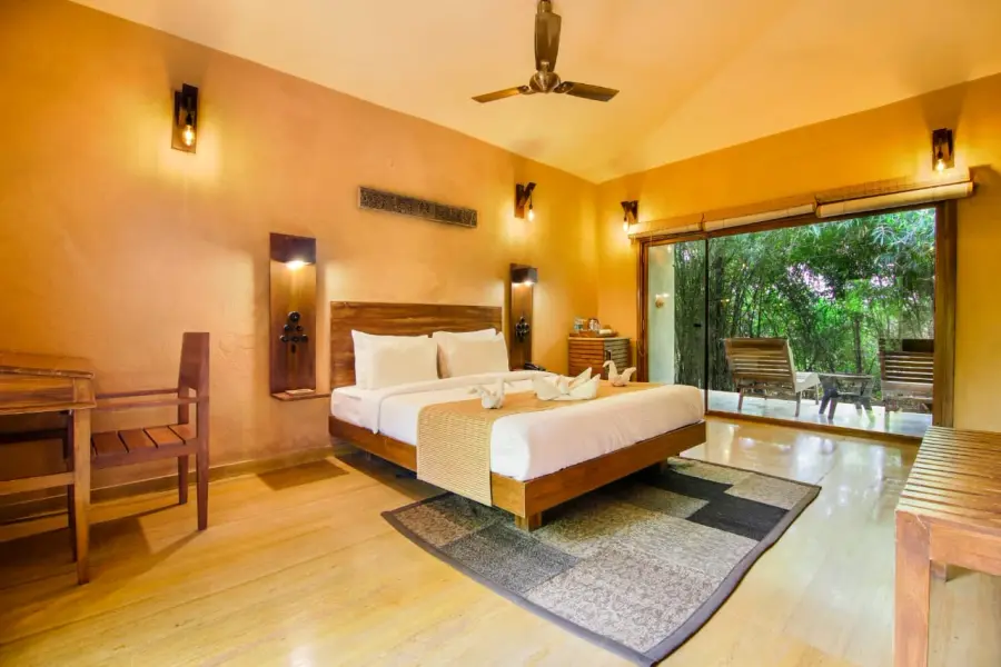 Semi-Luxury stay — cottages, grounds and dining near the Tadoba safari gate (photo 36)