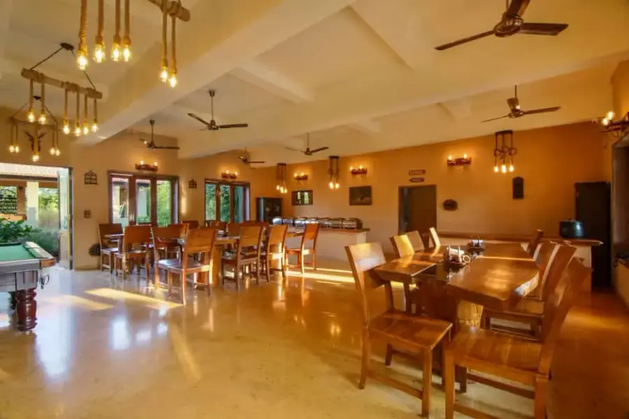 Semi-Luxury stay — cottages, grounds and dining near the Tadoba safari gate (photo 19)