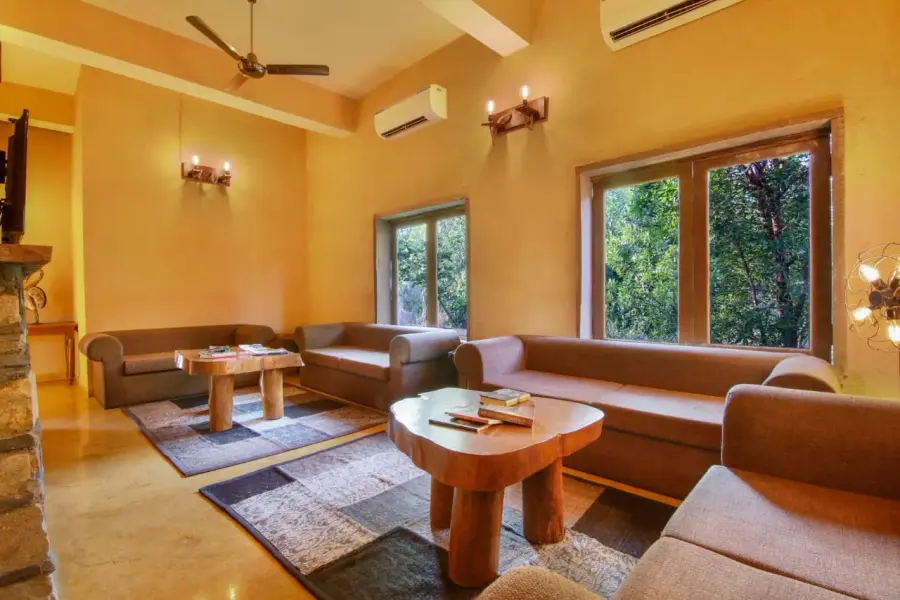 Semi-Luxury stay — cottages, grounds and dining near the Tadoba safari gate (photo 20)
