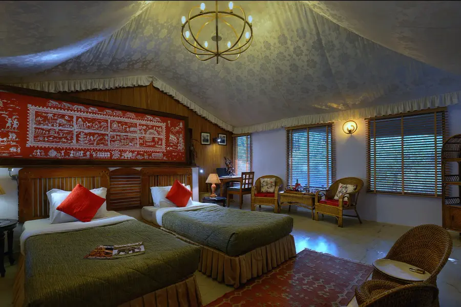 Luxury safari tent at a jungle camp near Pench’s Turia gate (photo 14)