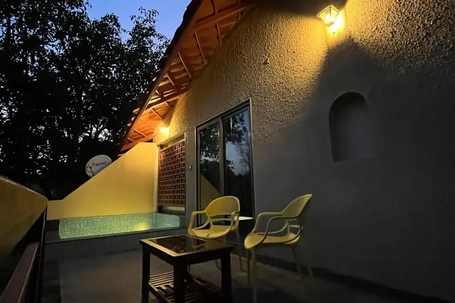 Deluxe cottage with a private plunge pool at a resort near Pench’s Turia gate (photo 2)