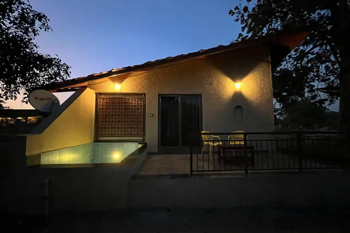 Deluxe Cottages with Plunge Pool — Semi-Luxury stay near Pench