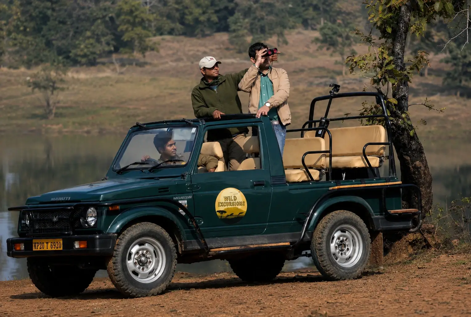 Safari Gypsy with guests in Tadoba